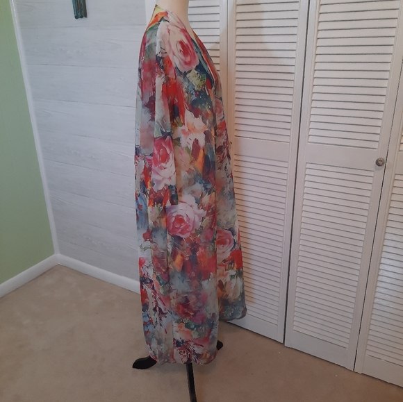 Boutique watercolor floral kimono shrug XXL *G - Picture 2 of 6